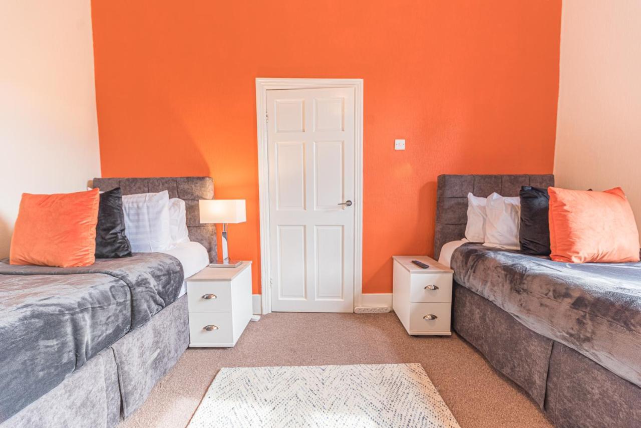*King Bed* Luxury City Centre House Barrow-in-Furness Extérieur photo
